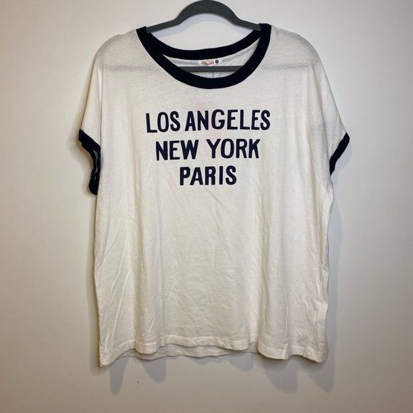 Sundry graphic tee size M - Picture 2 of 7
